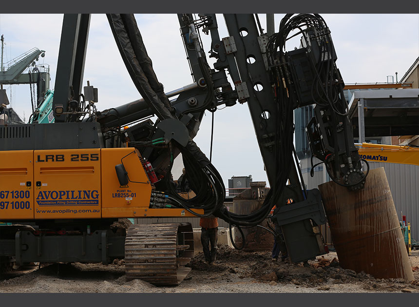 Liebherr LRB255 mounted with 40VML vibratory hammer